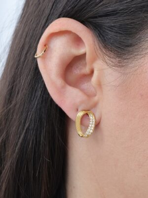 BRINCO OVAL ONDULADO - ESSENCIAIS