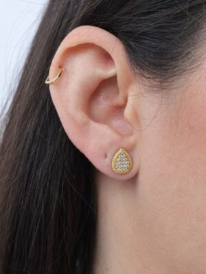 BRINCO GOTA CRAVEJADA - ESSENCIAIS