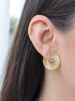 BRINCO MEIO CIRCULO - ESSENCIAIS