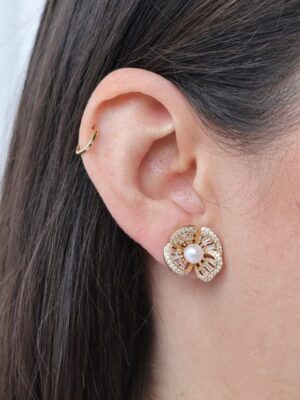 BRINCO FLOR CRAVEJADA FO - ESSENCIAIS